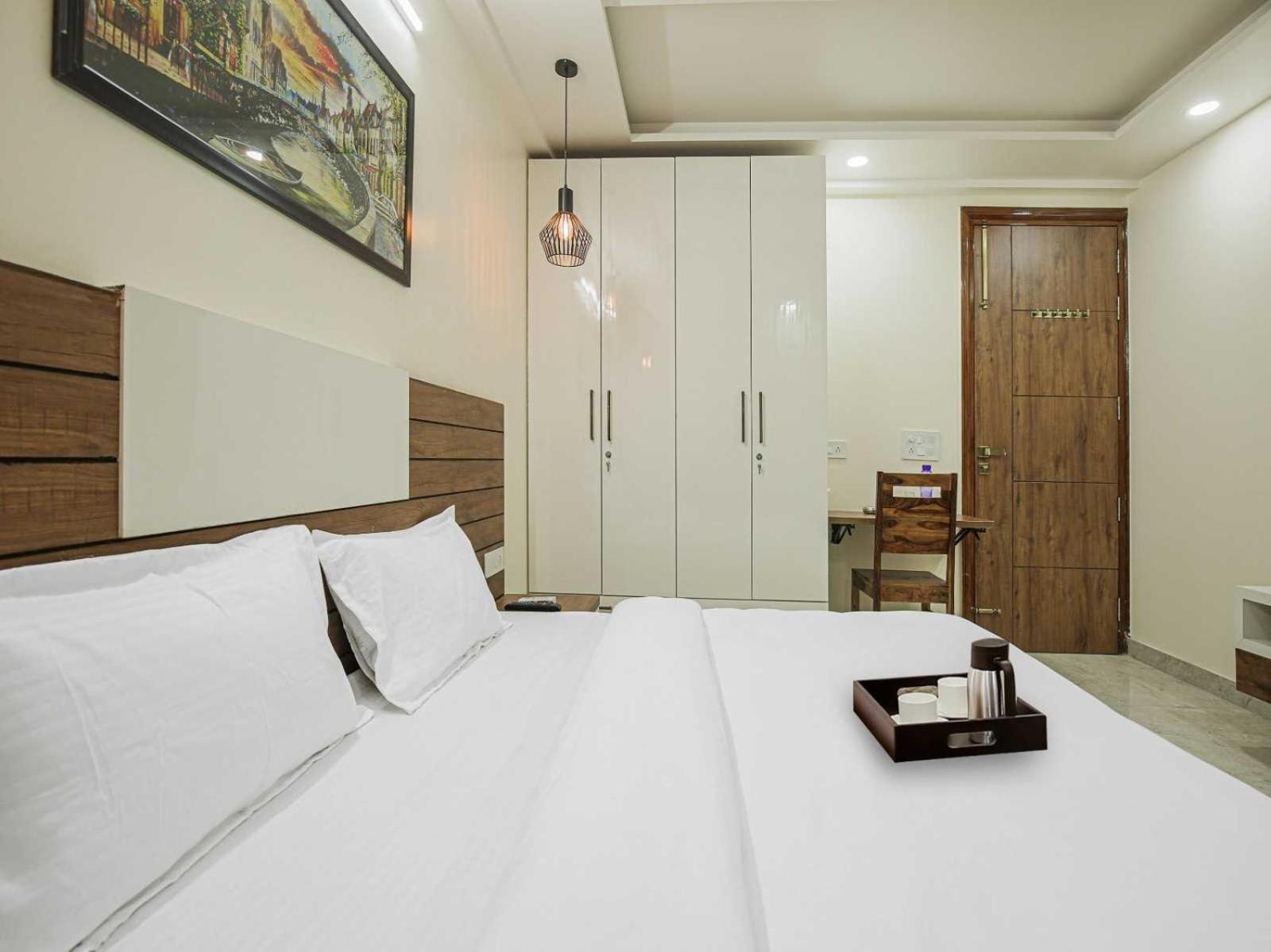 Hotel Maharaja Palace Gurgaon Exterior photo